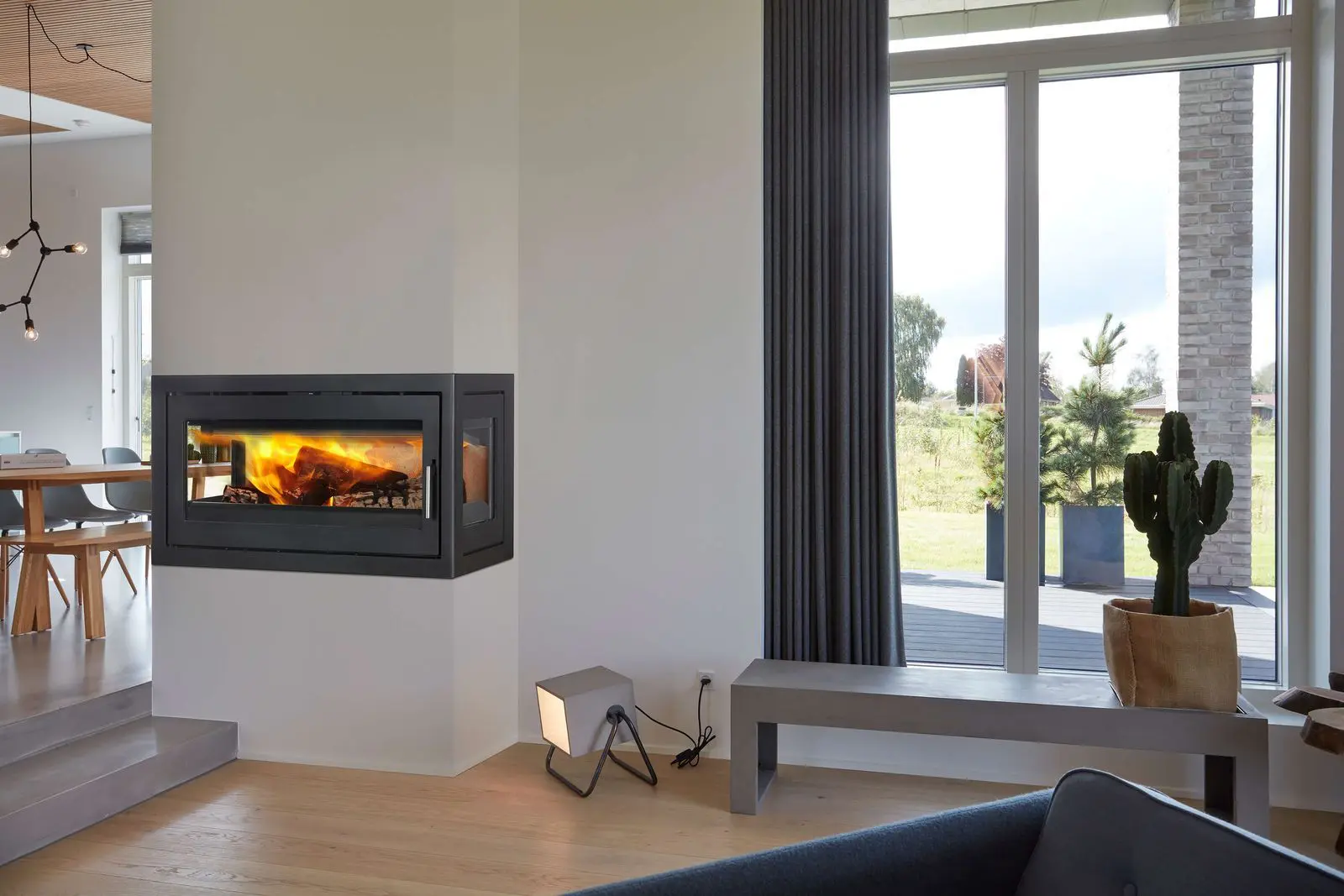 Stor pejseindsats i moderne dansk hjem