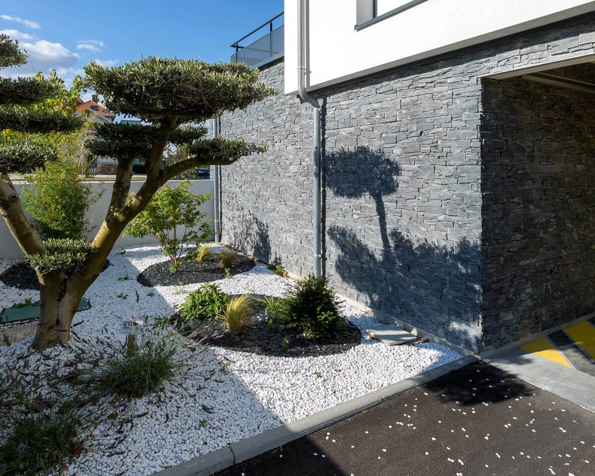 STONEPANEL BLACK SLATE